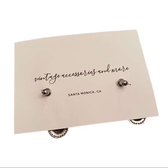 AMYJANE Crystal Earrings Set - Picture 3 of 4